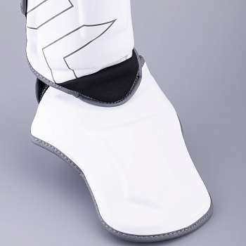 Защита голень-стопа FIGHTEXPERT Sparring (кожзаменитель, Белый)