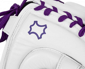 C160 Шлем боксерский с бампером Clinch Undefeated белый