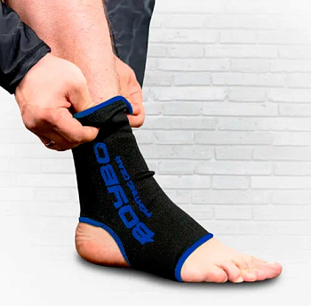 Суппорт голеностопа BoyBo BAS550, черно-синий 