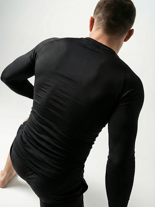 Рашгард Puncher Black L\S Triangle Red