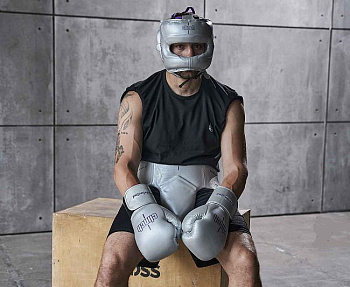 C165RT Защита паха мужская Clinch Undefeated серебристая