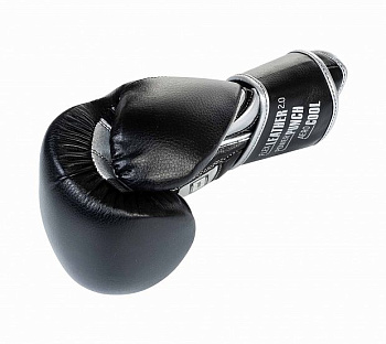 C141 Перчатки боксерские Clinch Punch 2.0 черно-серебристые