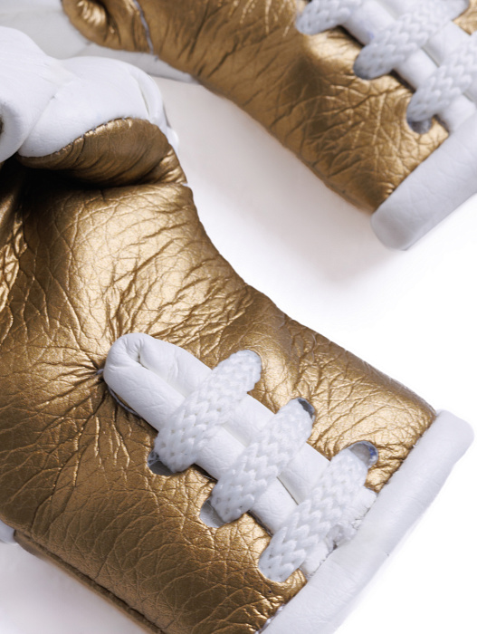 Сувенирные перчатки бело-золотые ФБ РОССИИ