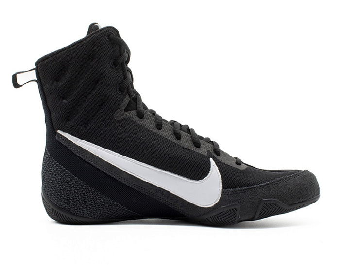 HF7333-001 Nike Machomai 3 001 BLACK/WHITE