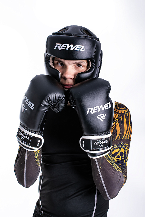 Перчатки боксёрские Beginning черные