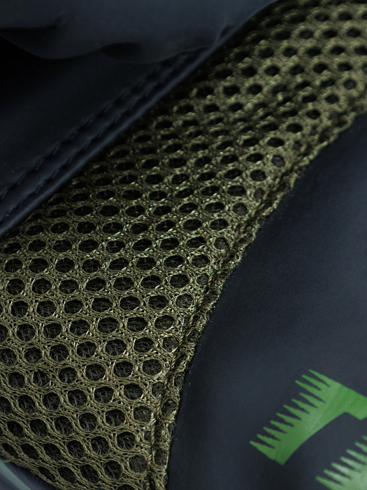 Боксерские перчатки, WOLF, кожа зам. Черно-хаки