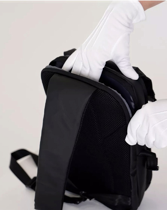 Сумка-рюкзак слинг черный 1012